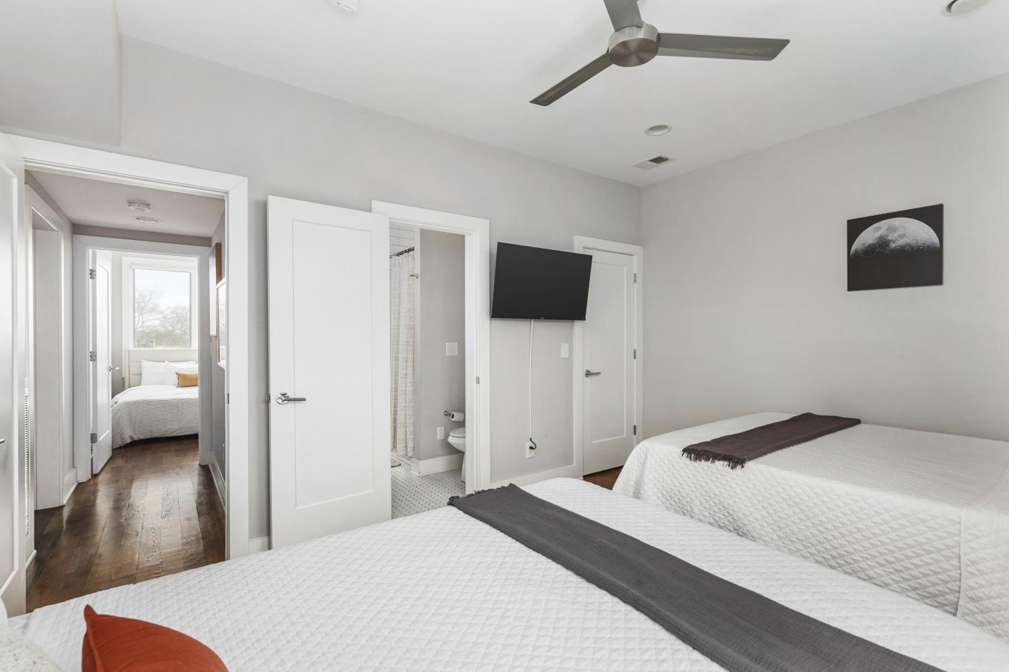 Modern Luxury Rooftop Deck, 3 Mi To Downtown Νάσβιλ Εξωτερικό φωτογραφία